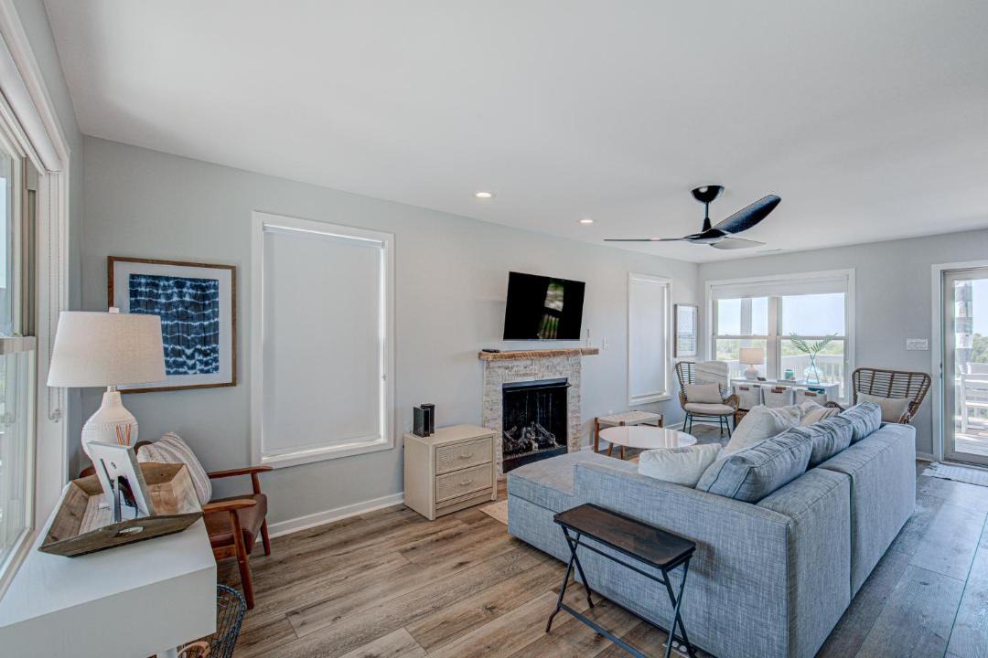 Photo of Livingroom in Topsail Beach