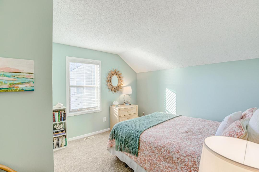Photo of Bedroom in Topsail Beach
