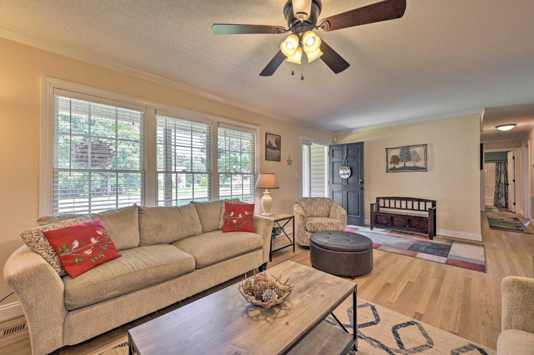 Photo of Livingroom in Browns Summit