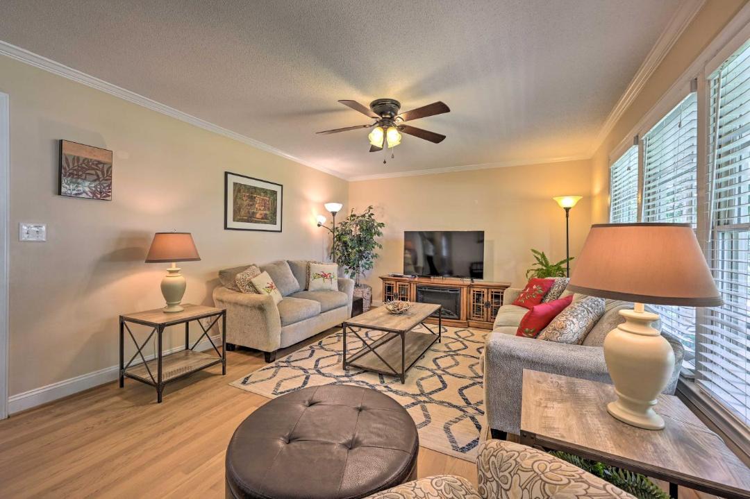 Photo of Livingroom in Browns Summit