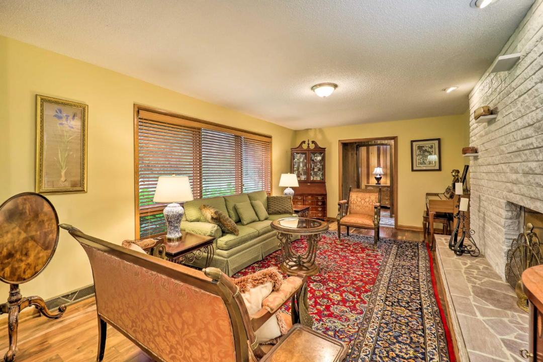 Photo of Livingroom in Bakersville