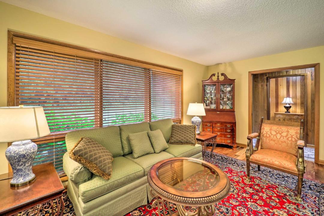 Photo of Livingroom in Bakersville