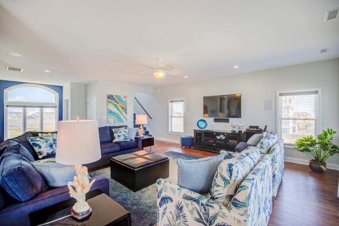 Photo of Livingroom in North Topsail Beach