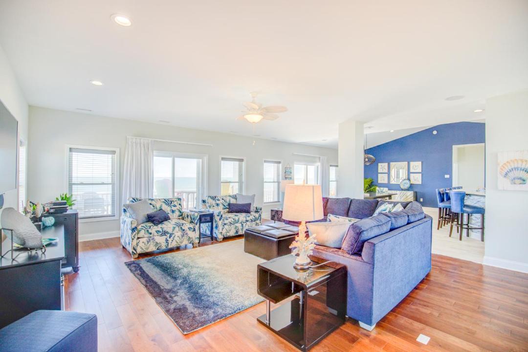 Photo of Livingroom in North Topsail Beach