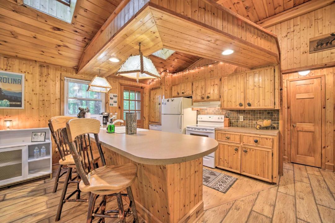 Photo of Others in Lake Toxaway