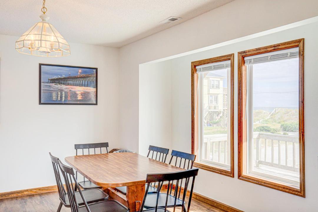 Photo of Livingroom in Topsail Beach
