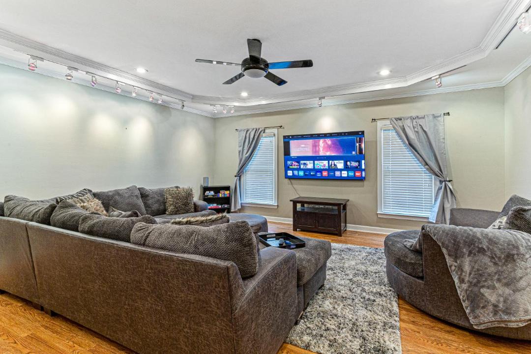 Photo of Livingroom in Terry Sanford