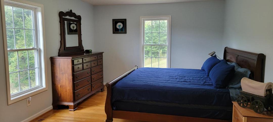 Photo of Bedroom in Lenoir