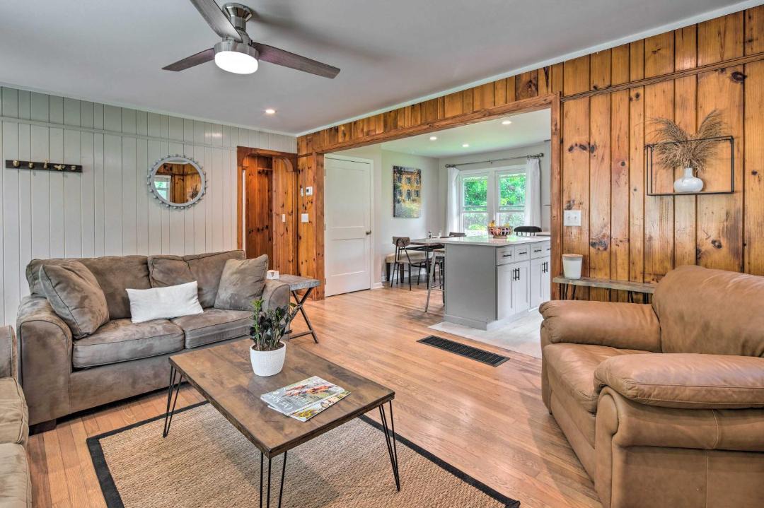 Photo of Livingroom in Skyland