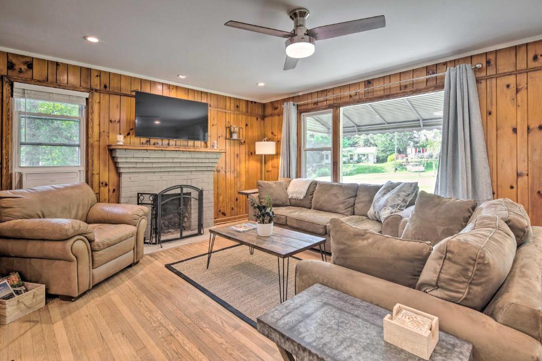 Photo of Livingroom in Skyland