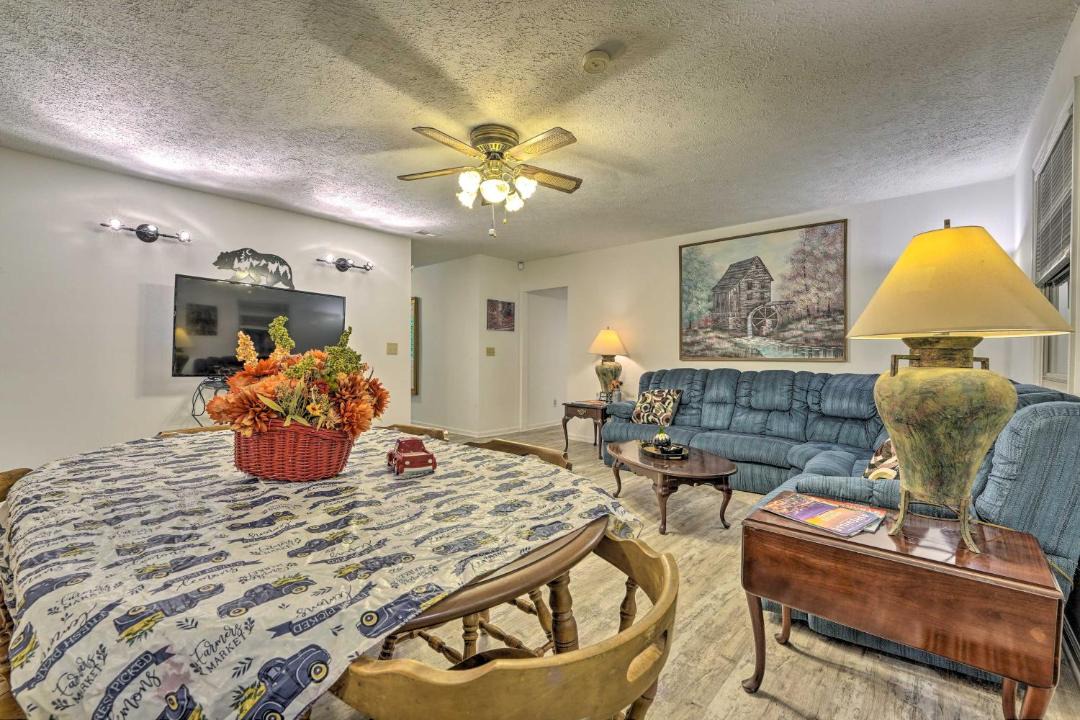 Photo of Livingroom in Bat Cave