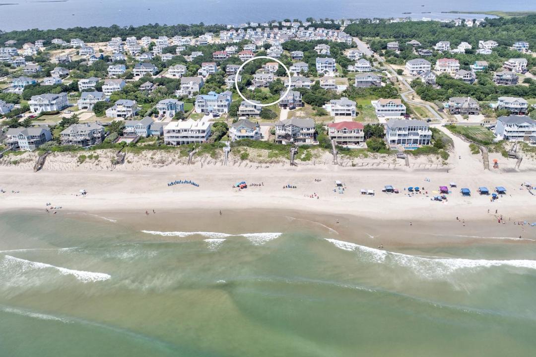 Photo of Others in Whalehead Beach