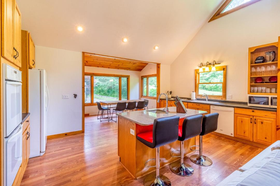 Photo of Livingroom in Whittier