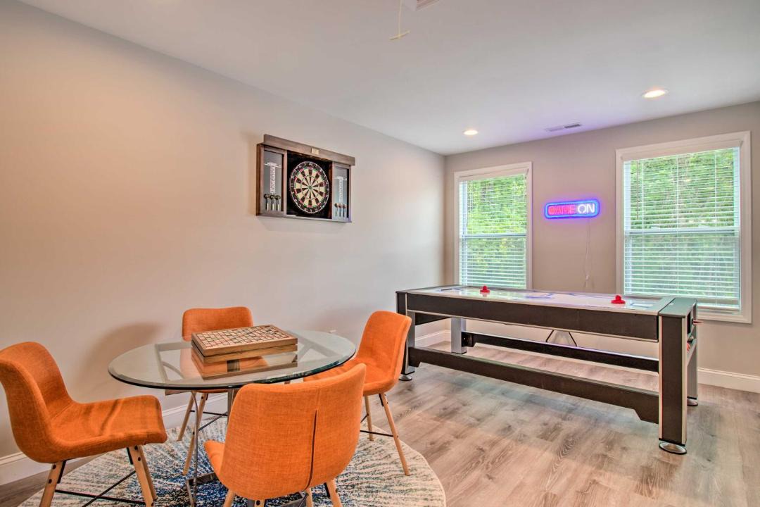 Photo of Livingroom in Asheville