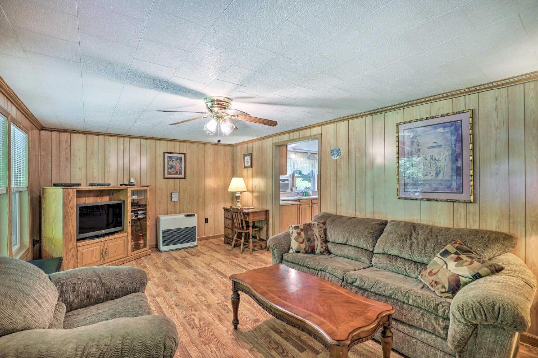 Photo of Others in Marshall