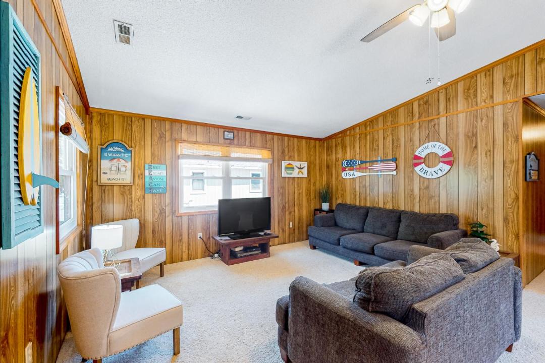 Photo of Livingroom in Colington