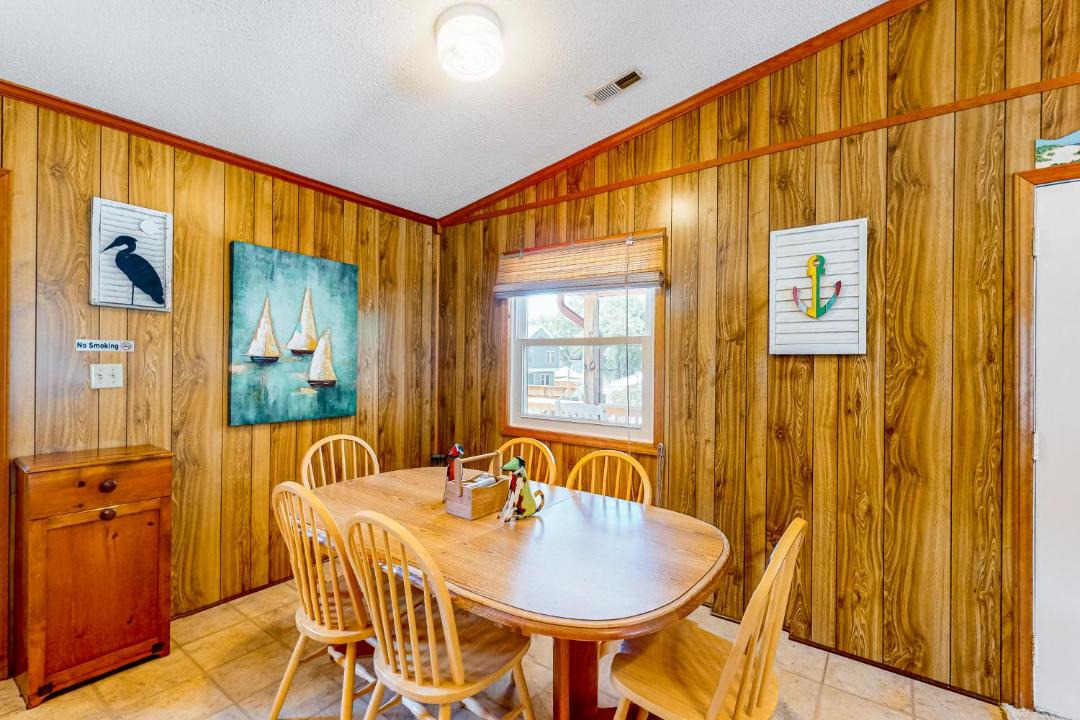 Photo of Livingroom in Colington