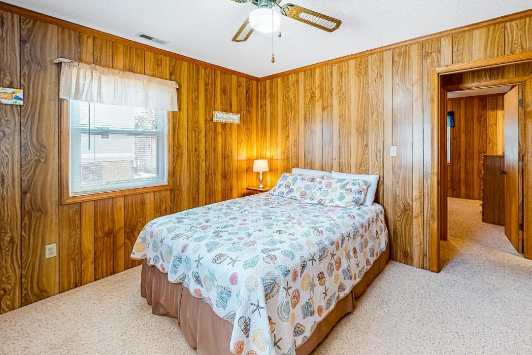 Photo of Bedroom in Colington