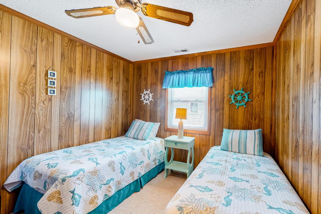 Photo of Bedroom in Colington