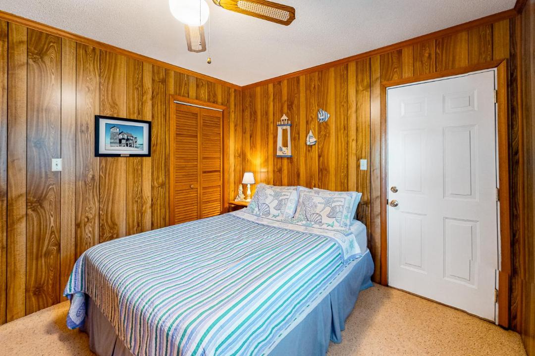 Photo of Bedroom in Colington