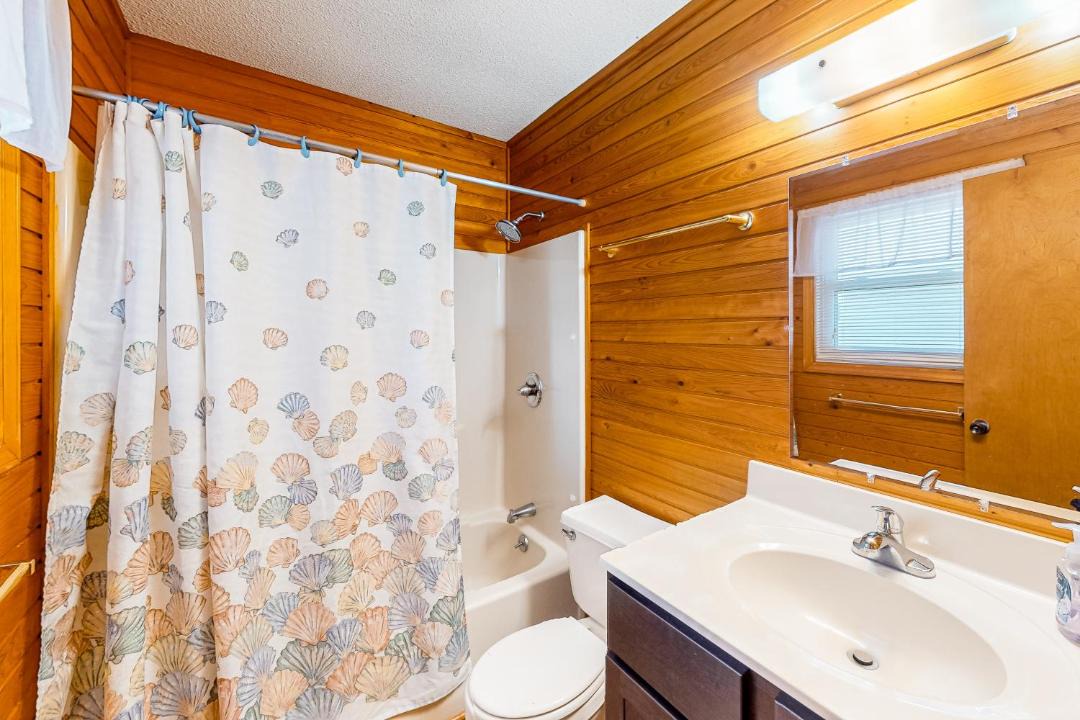 Photo of Bathroom in Colington