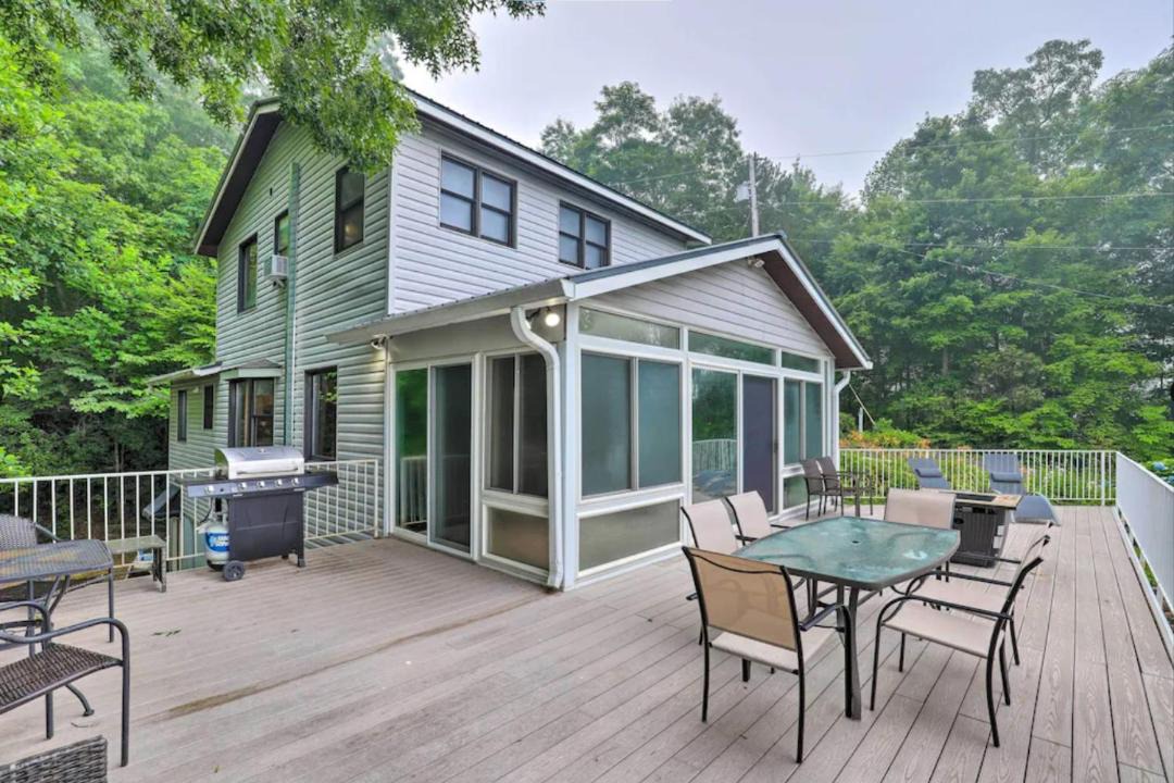 Photo of Patio Balcony in Sylva