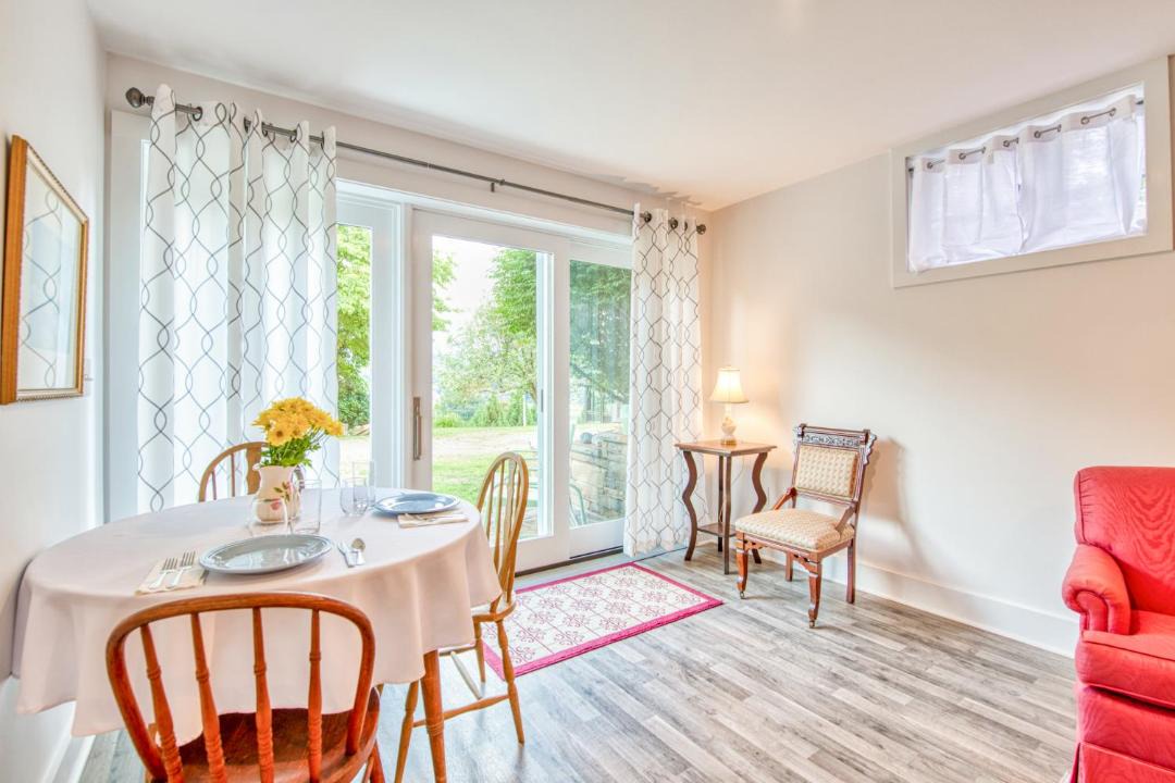 Photo of Livingroom in Lake Junaluska