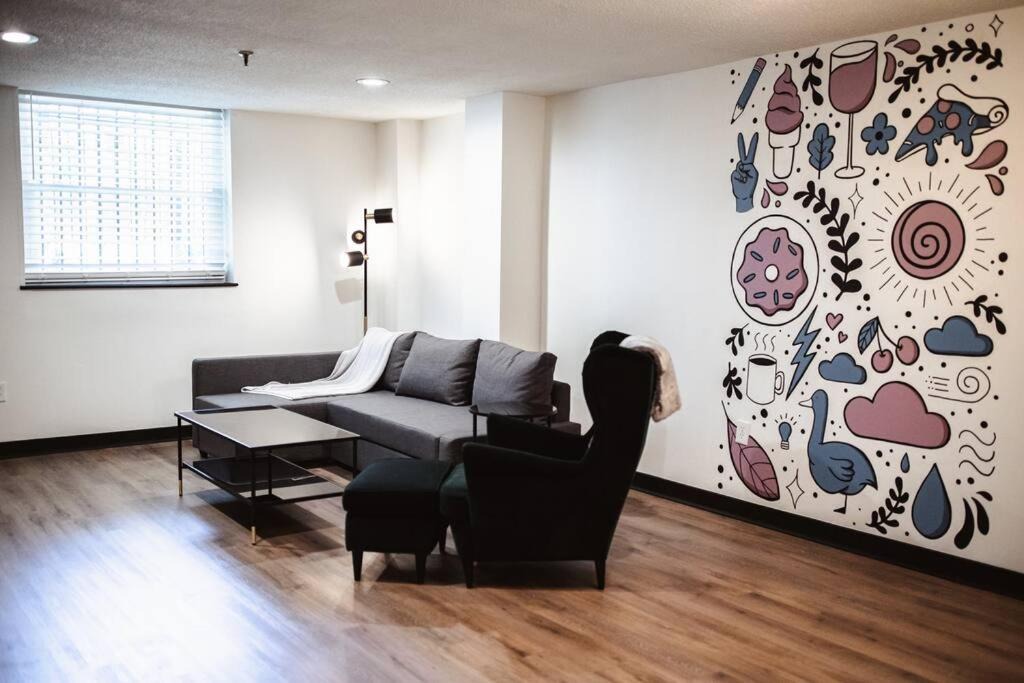 Photo of Livingroom in Winston - Salem