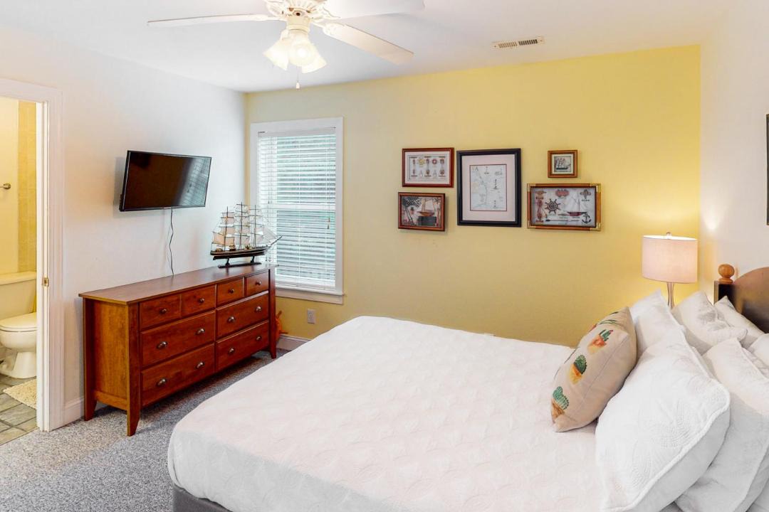 Photo of Bedroom in Farrow Shores