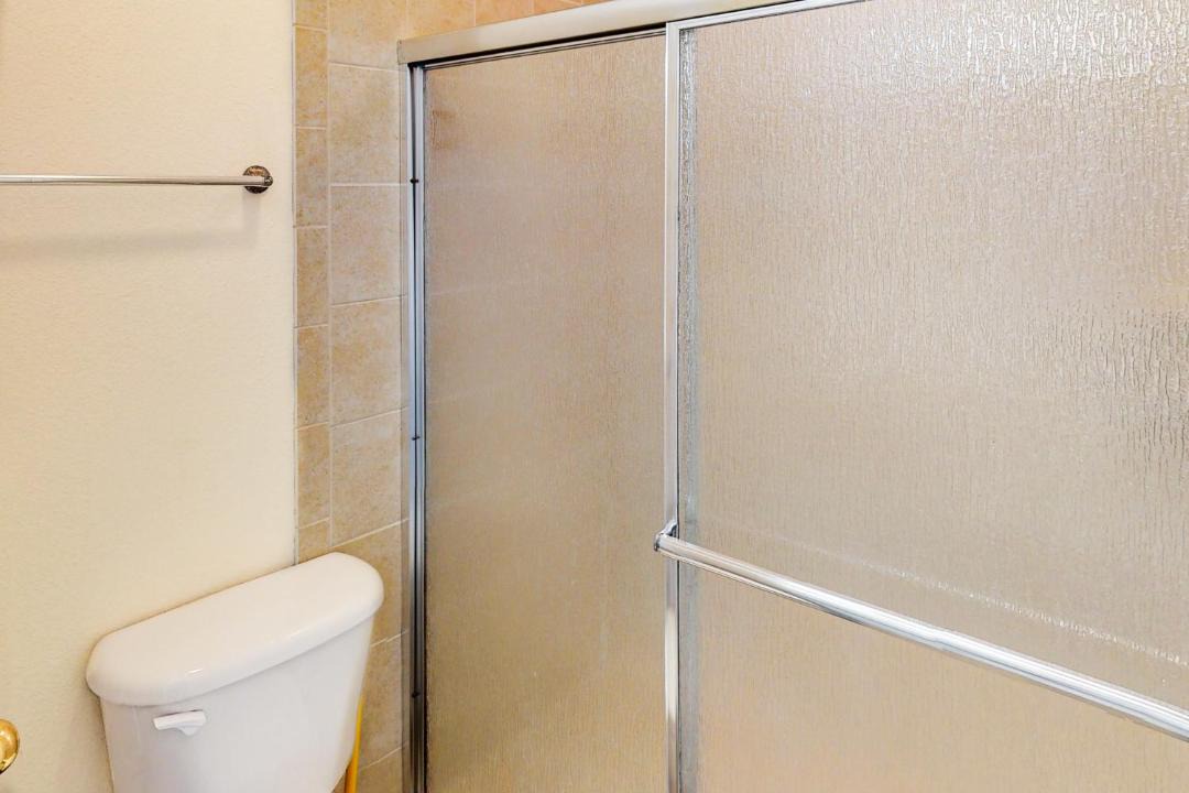 Photo of Bathroom in Farrow Shores