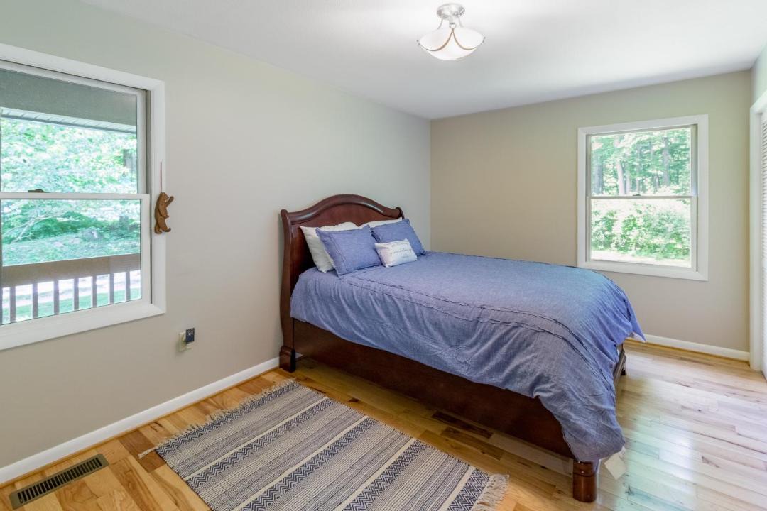 Photo of Bedroom in Cullowhee