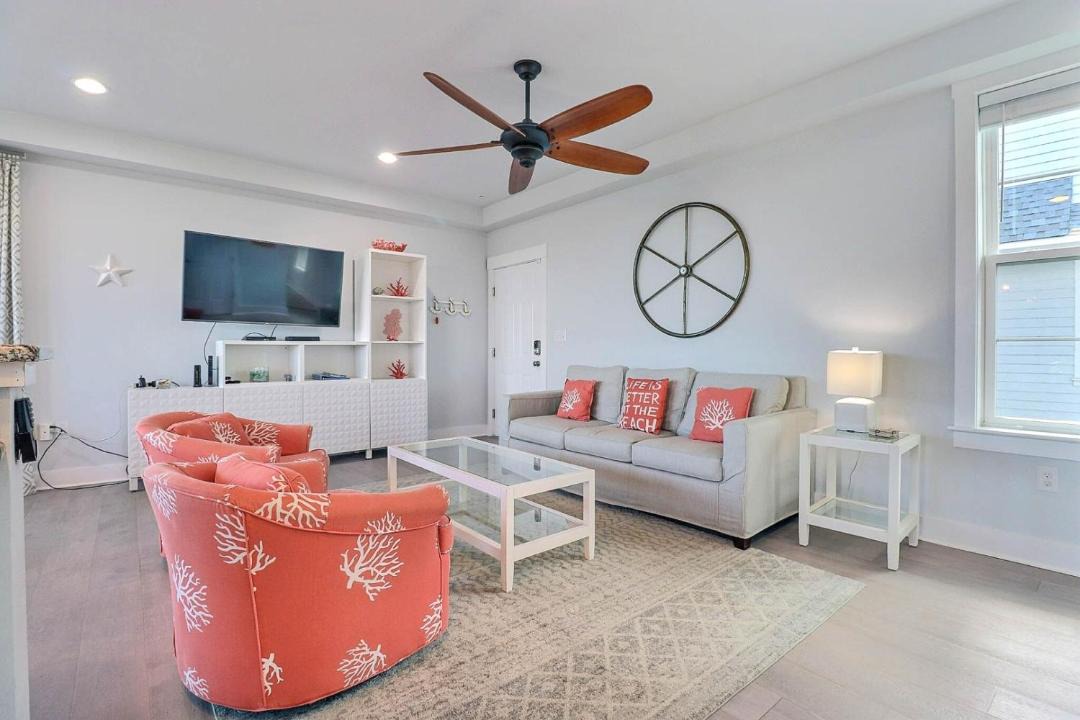 Photo of Livingroom in Kill Devil Hills