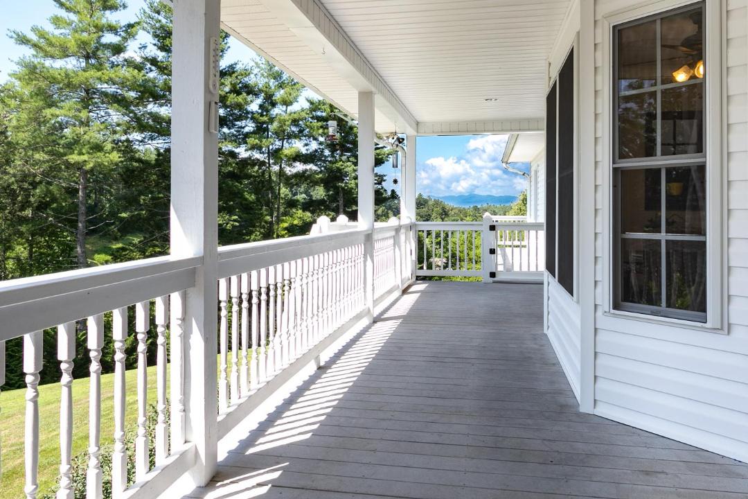Photo of Patio Balcony in Weaverville