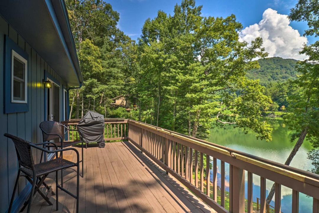 Photo of Patio Balcony in Robbinsville
