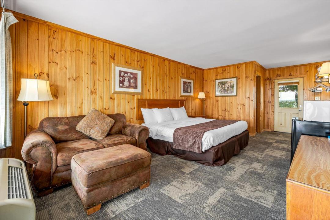 Photo of Bedroom in Saluda