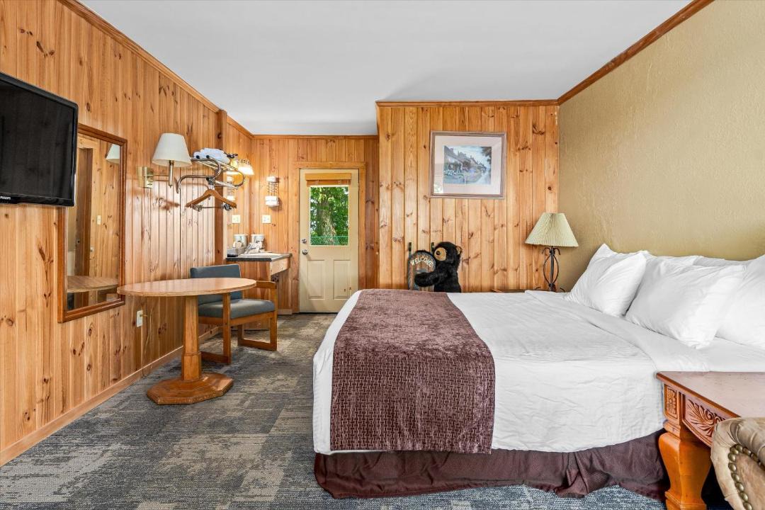 Photo of Bedroom in Saluda