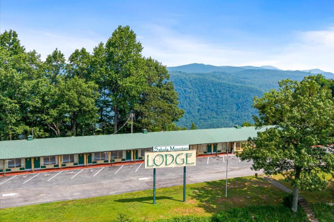 Photo of Others in Saluda