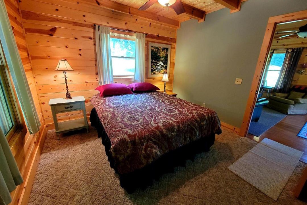 Photo of Bedroom in Sylva