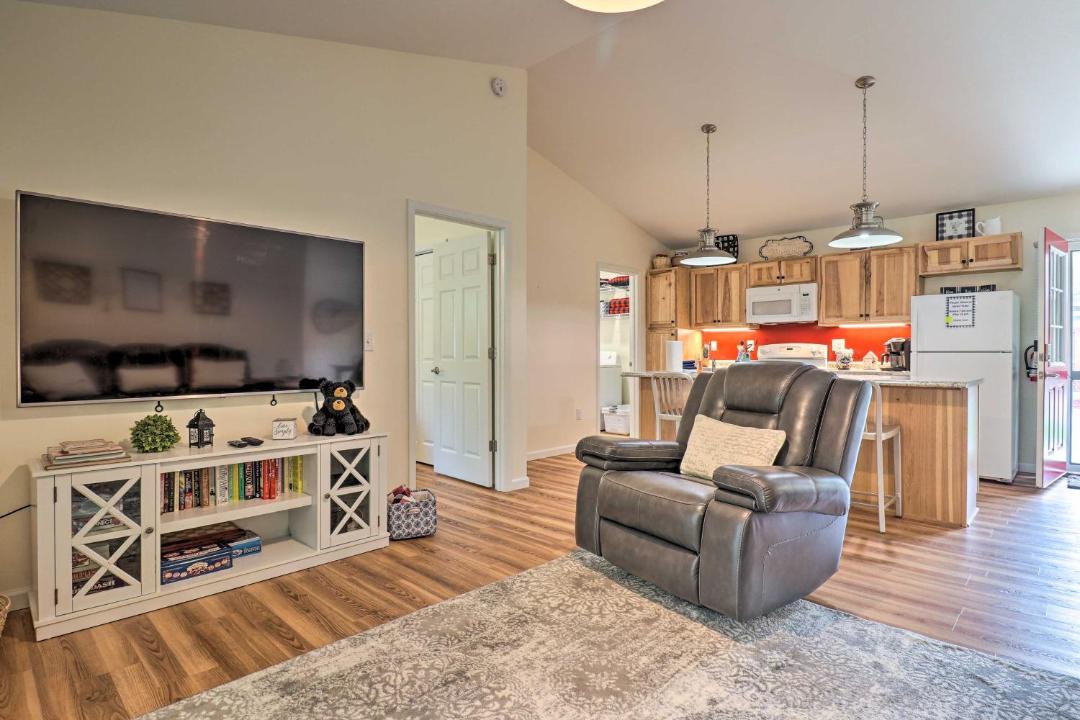 Photo of Livingroom in Waynesville