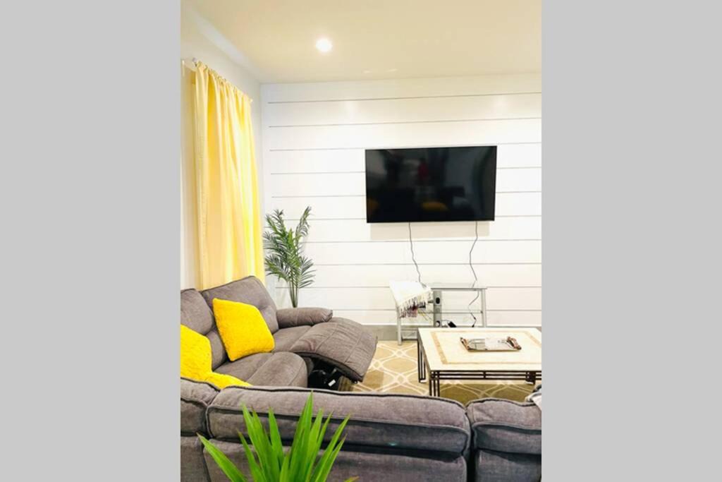 Photo of Livingroom in Mountain Island