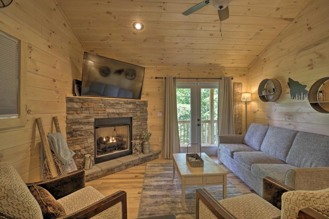 Photo of Livingroom in Murphy