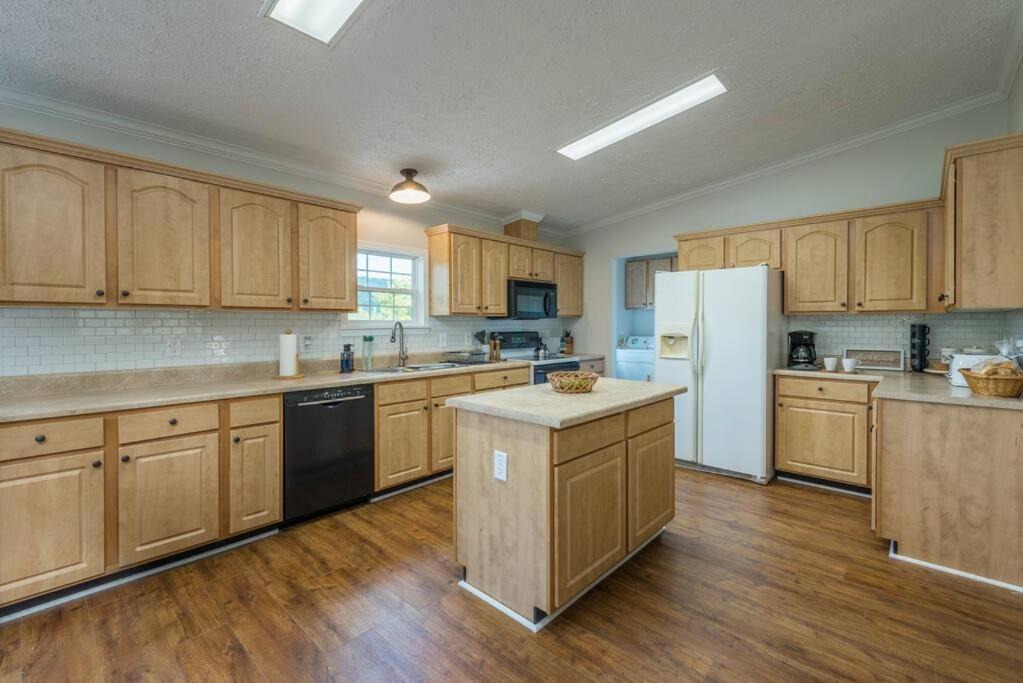Photo of Kitchen in Candler