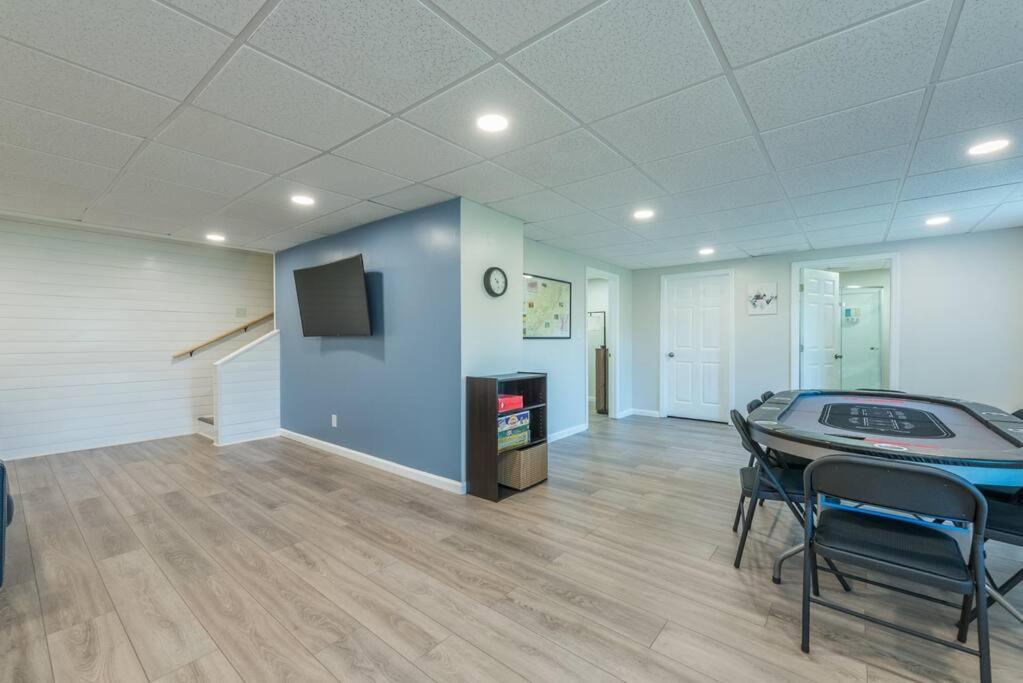 Photo of Livingroom in Candler