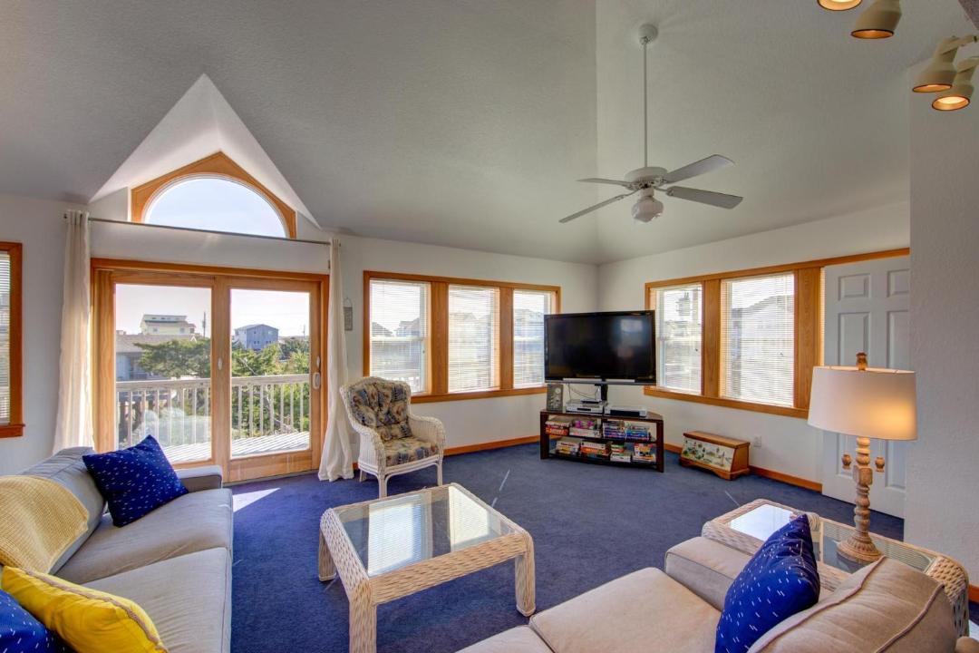 Photo of Livingroom in Avon