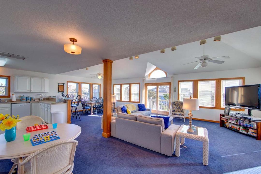 Photo of Livingroom in Avon