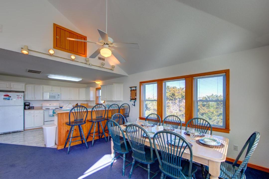 Photo of Livingroom in Avon