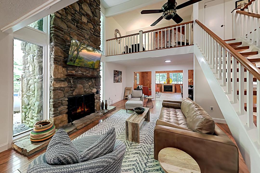 Photo of Livingroom in Brevard