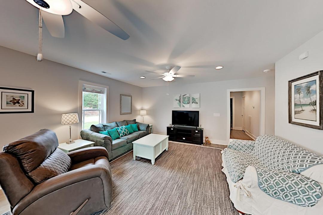 Photo of Livingroom in Tranquil Harbour