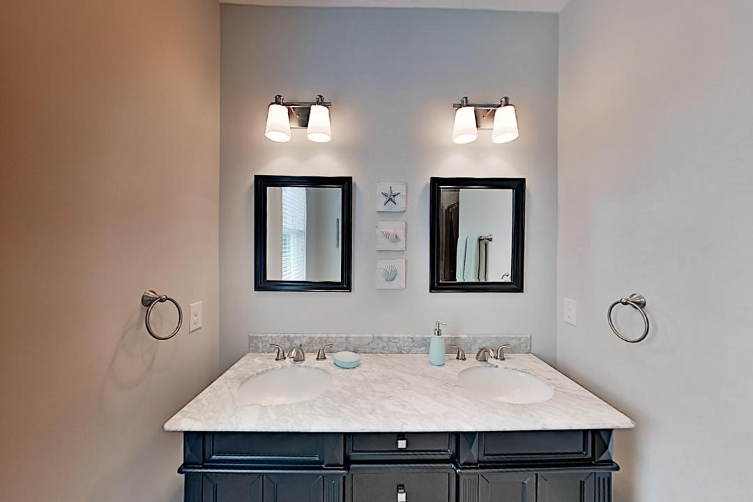 Photo of Bathroom in Tranquil Harbour