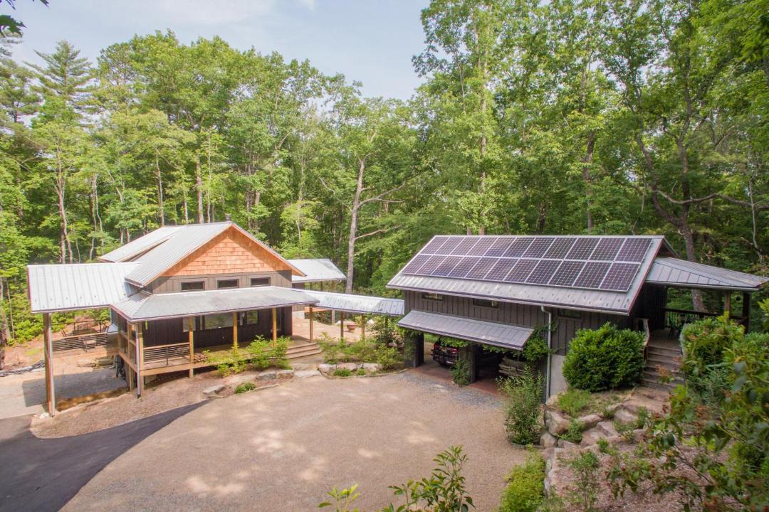 Photo of Buildings in Pisgah Forest